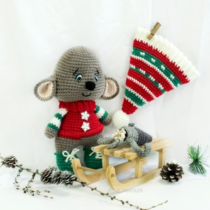 Die Weihnachtsmaus grau Strickware Handmade